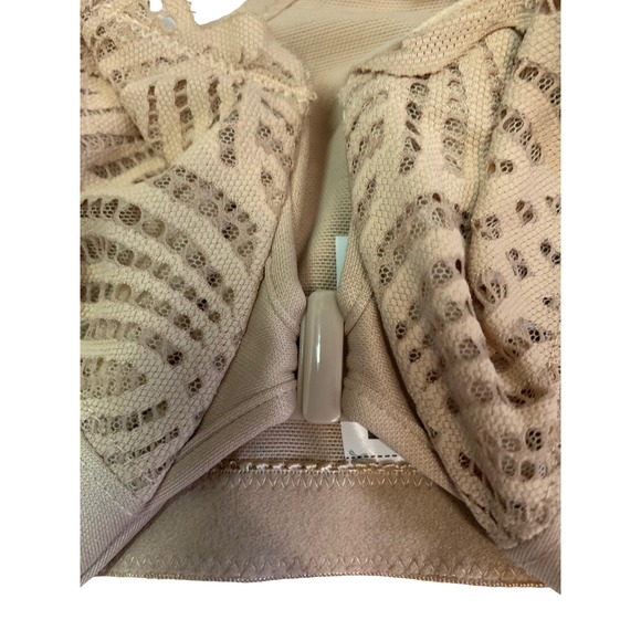 Front Closure Bra Wire Free Lace Detail Comfort Beige 46C - Picture 3 of 5